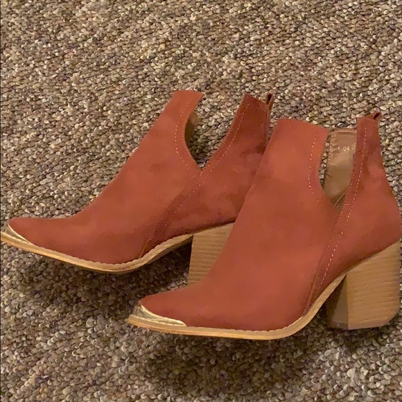 Ankle booties - Picture 3 of 5